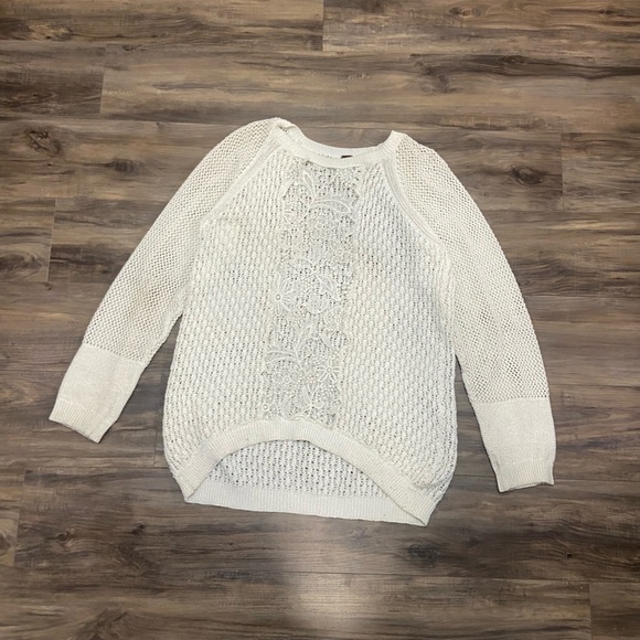 White Poof Knit Sweater With Floral Detail - Picture 1 of 4